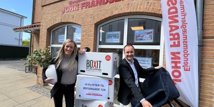 Sabine Nielsen og Thomas Beith fra Ejendomsmæglerfirmaet John Frandsen. Foto: Privat.