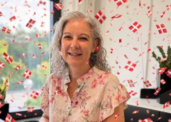 Britta fejres for 40 år i elforsyningsbranchen. Foto: Nord Energi.