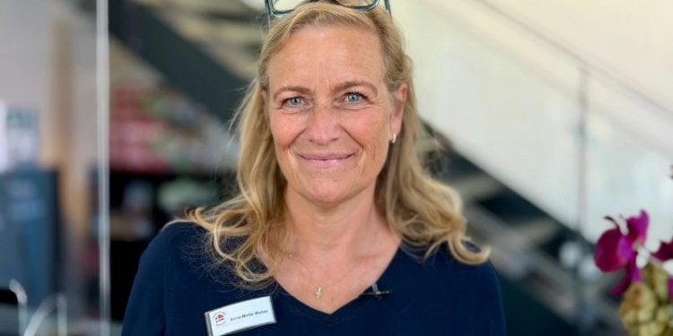Bureauleder Anne-Mette Weber fra Feriepartner i Lønstrup. Foto: Ib William Christensen / TV2 Nord.
