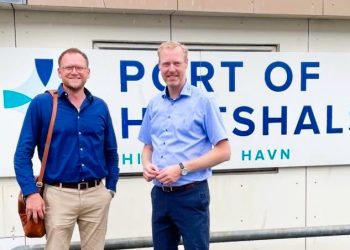 Direktør Michael Vendelbo fra Erhverv Hjørring og direktør Per Anholm Nørgaard fra Hirtshals Havn.