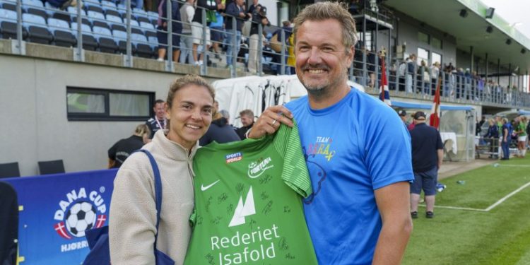 Janelle Cordia, spillende sportschef i Fortuna, sammen med Thomas Klimek
Foto: Hans Ravn.