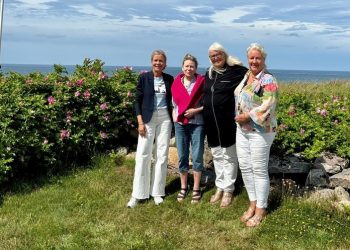 Turistchef Laila Zielke (tv) i selskab med Susan Vivi Sørensen, Hanne Melvej Lyngbye og Lisbet Hvid Hermansen. Foto: Hirtshals Turisme.