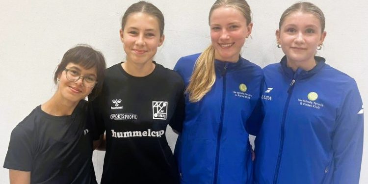 Stjernerne Chanell, Andrea, Thilde og Laura. Foto: Hirtshals Tennis & Padel Klub.