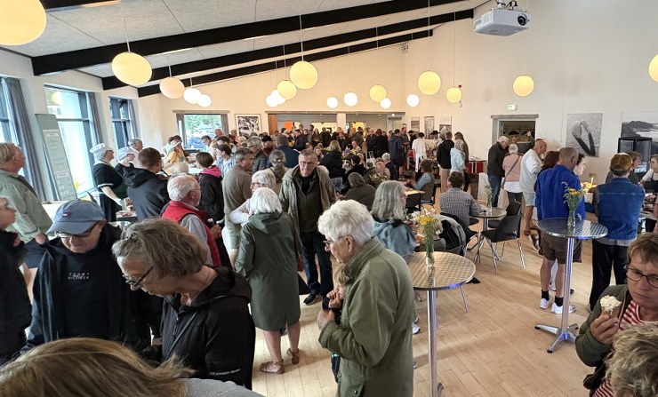 Besøgende strømmede til MadMarked 2026 i Klitgården i Tversted. Foto. Palle W. Nielsen